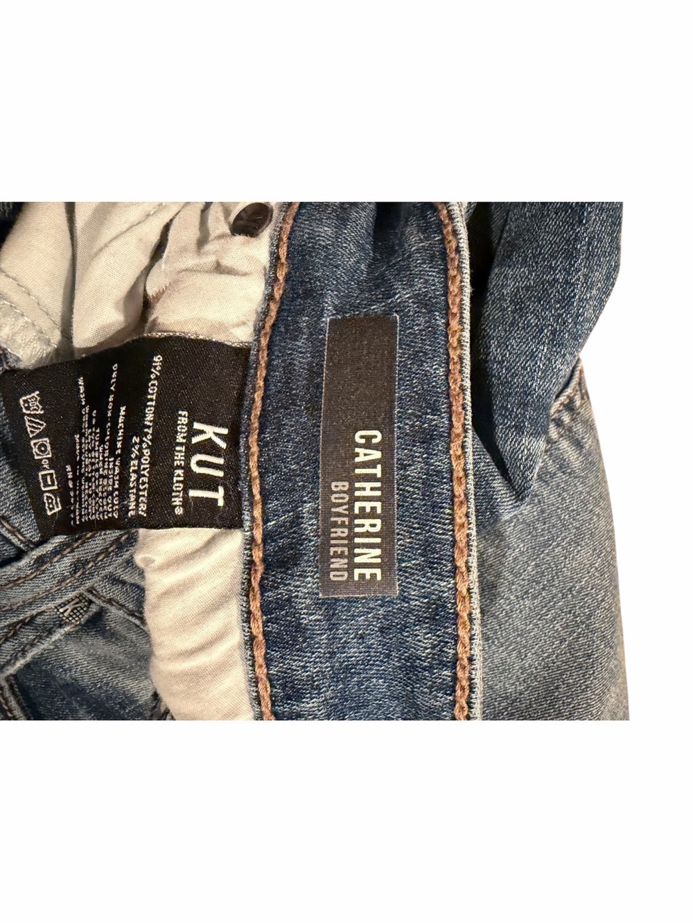 Kut from the Kloth Catherine Boyfriend Jeans in Light Blue Wash 14W - Picture 5 of 8